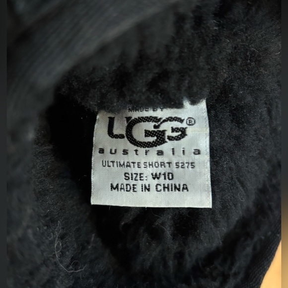 UGG Women's Ultimate Short Boots Black Size 10 - Picture 9 of 11